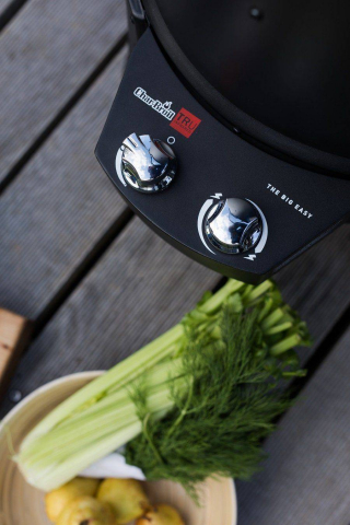 Afumatoare, cuptor si grill pe gaz cu arzator din Inox, Char-Broil The Big Easy 140678 [10]
