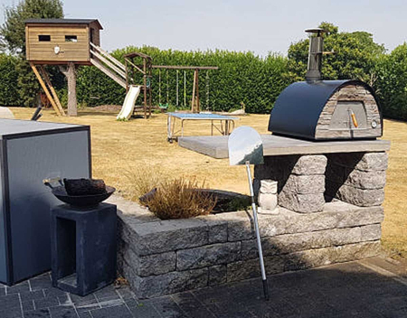 Cuptor traditional pentru pizza pe lemne Maximus Arena negru [4]