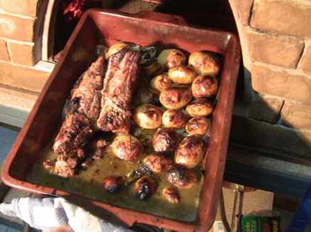 Cuptor traditional pentru pizza pe lemne Maximus Arena rosu [22]