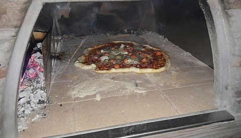Cuptor traditional pentru pizza pe lemne Maximus negru [15]
