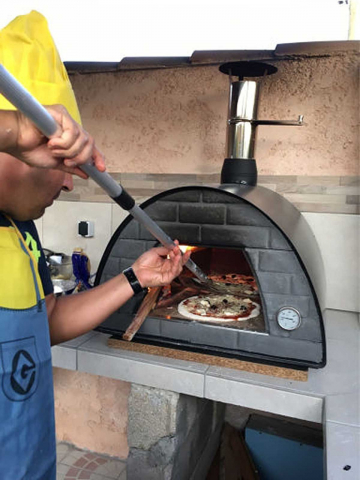 Cuptor traditional pentru pizza pe lemne Maximus negru [11]