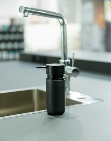Dispenser pentru sapun lichid, din ceramica, negru, 0,25 litri Silo Wenko Black Outdoor Kitchen 55035100 [3]
