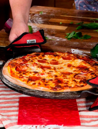 Tava din fonta pentru pizza Lodge 38 cm L-BW15PP [7]