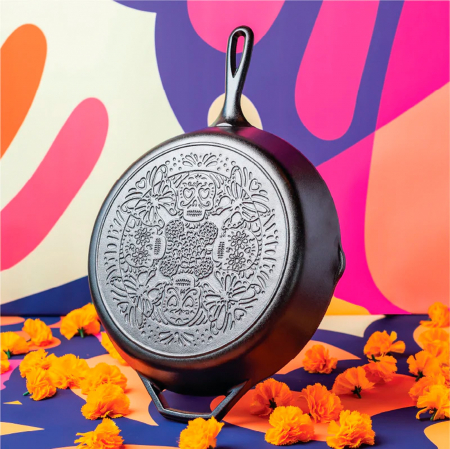 Tigaie adanca rotunda din fonta cu maner si logo Sugar Skull Lodge 30,5 cm L-10SKULL [2]