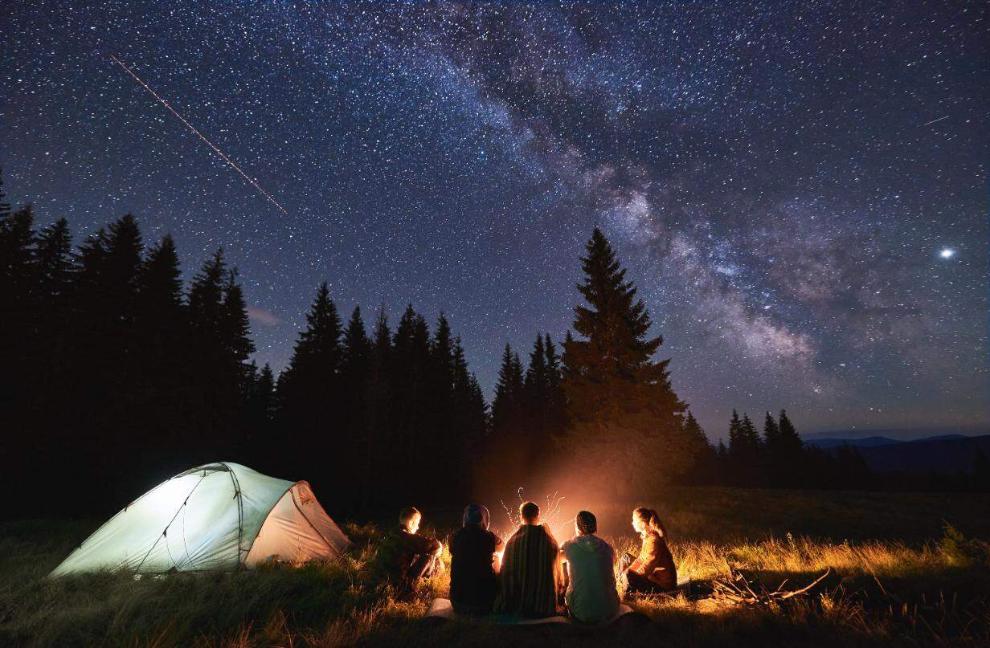 Cu cortul la munte - secretele unui camping reusit si ale unui somn linistit in cort, chiar si pe munte
