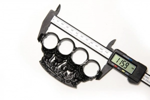 Rozeta de autoaparare IdeallStore®, model Skull Crushing, 0.5 cm, negru [2]