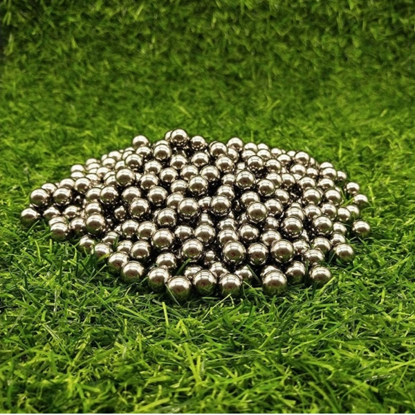 Set 300 bile metalice pentru airsoft si prastie 6 mm, argintiu [6]