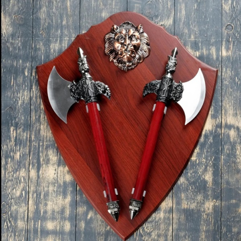Panoplie in forma de scut cu doua topoare, emblema tigru, lemn, 55 cm, visiniu [4]