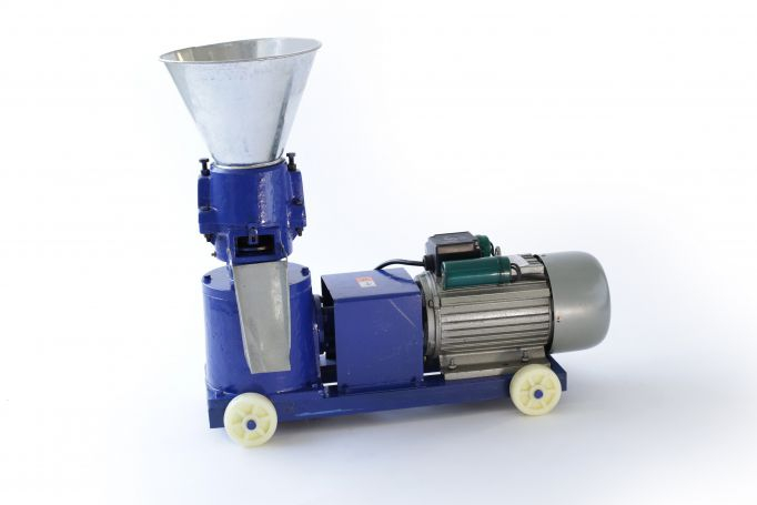 Granulator furaje SY 120 cu 3 matrite, motor inclus [5]