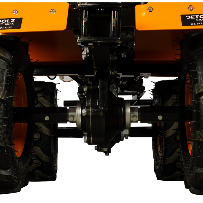 Mini tractor Detoolz, 17cp, 530cc, motor pe motorina 4T, 4X4, 4 viteze, pornire electrica, 2 cutii de viteze [9]