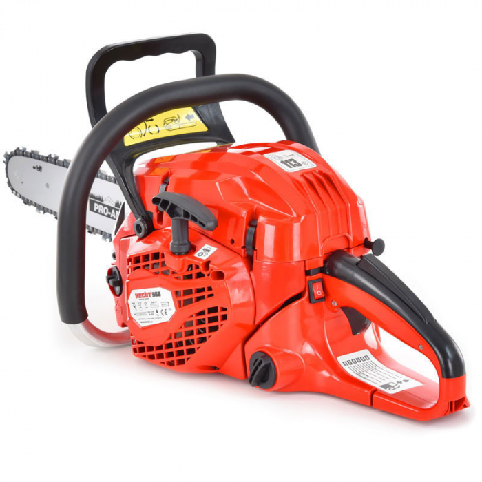 Motofierastrau Hecht 958 lama de 39 cm motor de 58 cm3 cu o putere nominala de 3,3 cp. Greutate 5,5 kg. [6]