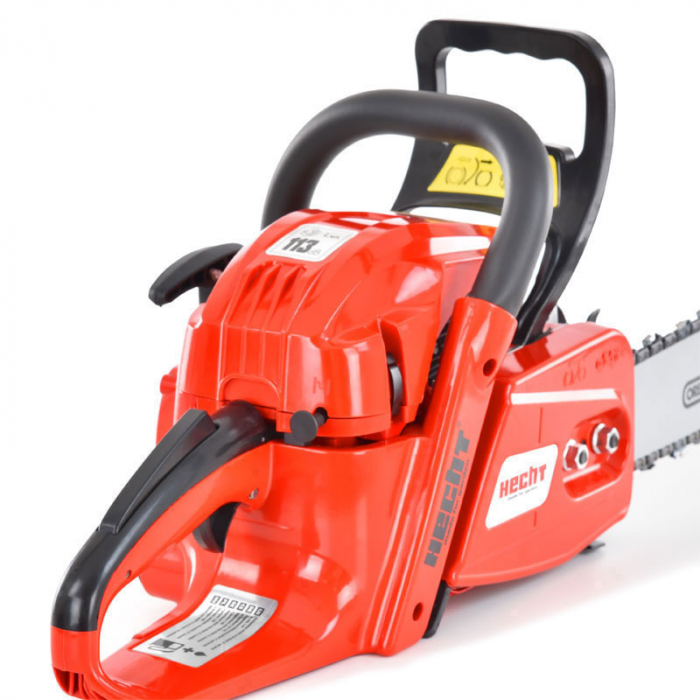 Motofierastrau Hecht 958 lama de 39 cm motor de 58 cm3 cu o putere nominala de 3,3 cp. Greutate 5,5 kg. [8]