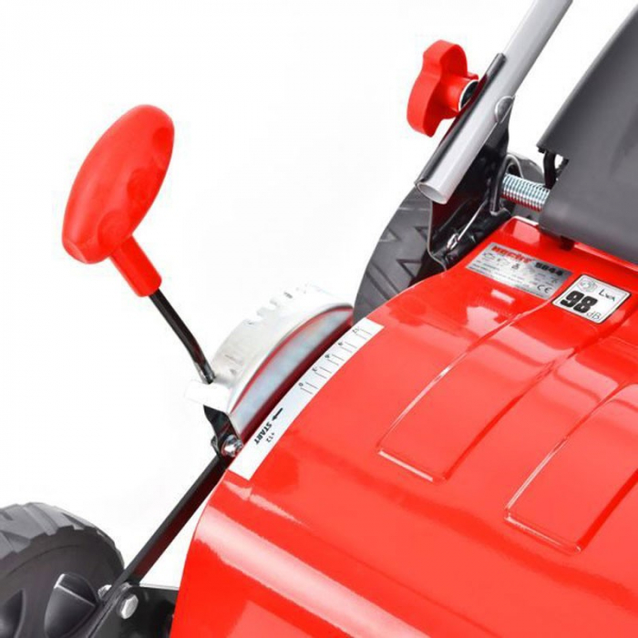 Scarificator si aerator HECHT 5644, motor 4 timpi, capacitate cilindrica 212 CC, putere 5.5 CP, 4 kW, sac colectare 45 litri, latime lucru 42 cm [3]