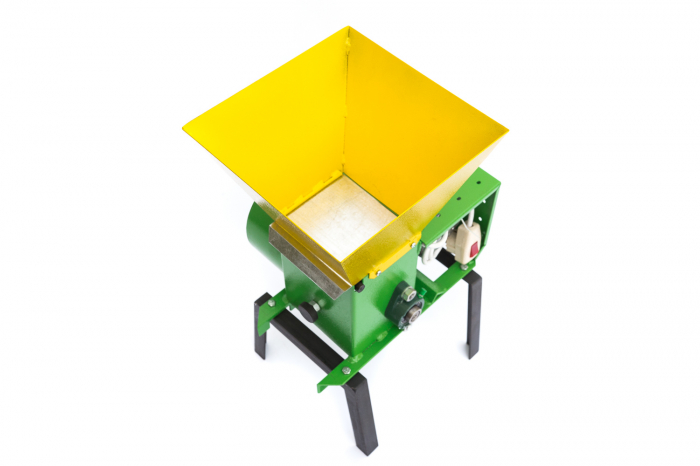 Spargator de nuci cu motor de 0.18KW/500 RPM [3]