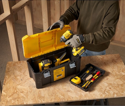 Stanley STST-757871 Cutie esentiala, inchidere metalica 19", 485x251x248mm [2]