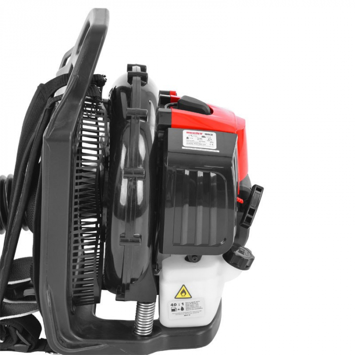 Suflanta pentru frunze Hecht 952 pe benzina putere 2 cp volum aer 0.24 Mc s 8.3 Kg [4]