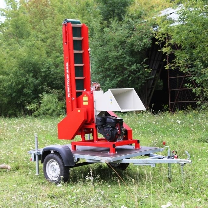 Tocator de crengi AM-120-BD-K cu banda de transportare [6]