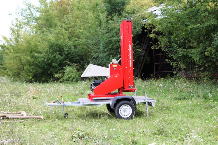 Tocator de crengi AM-120-BD-K cu banda de transportare [4]