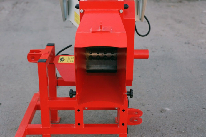 Tocator de crengi AM-120 PTO (acționat la priza tractorului) [3]