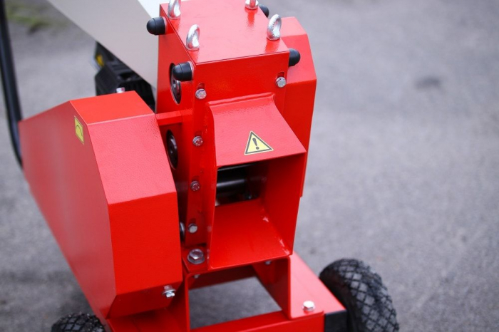 Tocator de crengi AM-60BD MAX, motor 7CP, ∅ max. 60 mm, Ucraina [6]