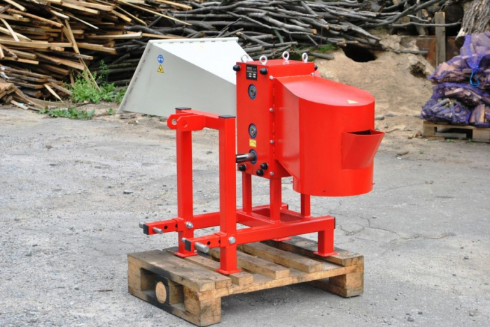 Tocator de crengi AM-80 PTO (la priza de putere) , ∅ max. 80 mm, ARPAL, Ucraina [6]