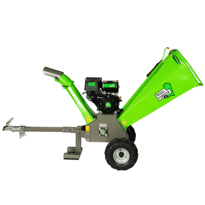 Tocator de crengi Micul Fermier, motor benzina 15 CP, cu carlig de remorcare, 120 mm diametru maxim de taiere, pentru rumegus [12]