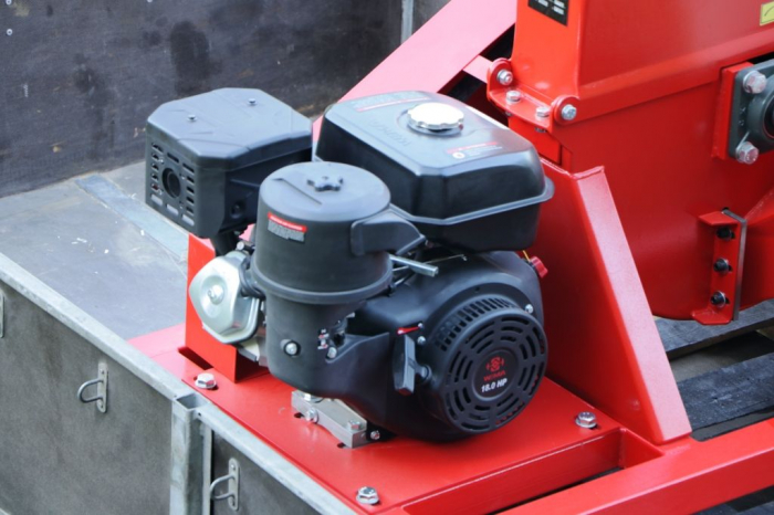 Tocator de crengi MK-100 BD ,motor benzină 18 CP , Ø max. 100 mm [2]