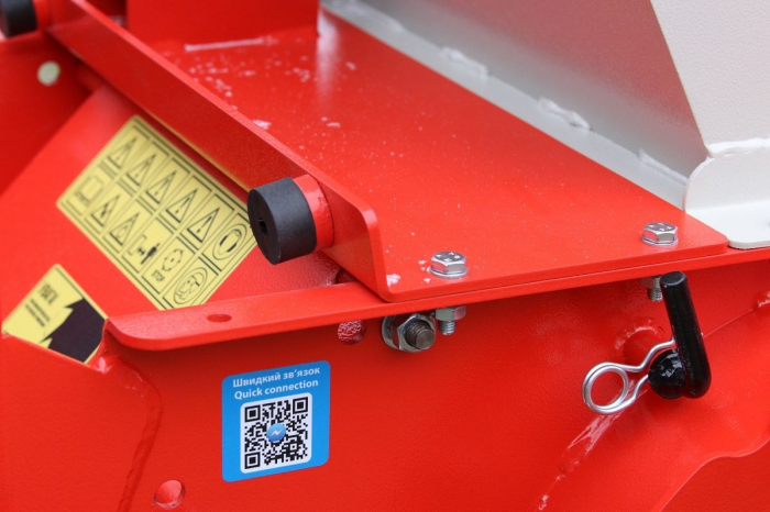 Tocator de crengi MS-120 BD-K , motor 20CP, ∅ max. 120 mm, cu banda de transportare [11]