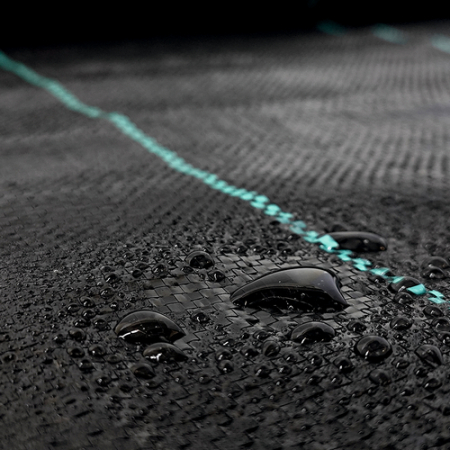 Folie antiburuieni/mulcire din polipropilena, MESTERINO PP1000150, 1 m X 50 m, densitate 100g/mp culoare neagra cu dungi, protectie UV [4]