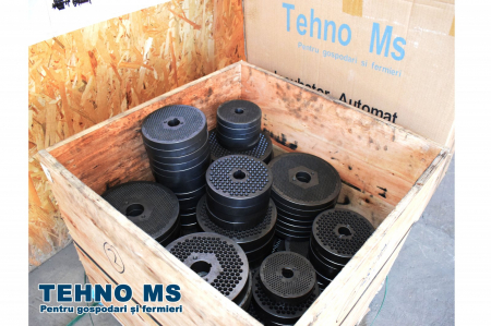 Matrita pentru granulator KL-125 cu gauri de 2.5 mm Ø [7]