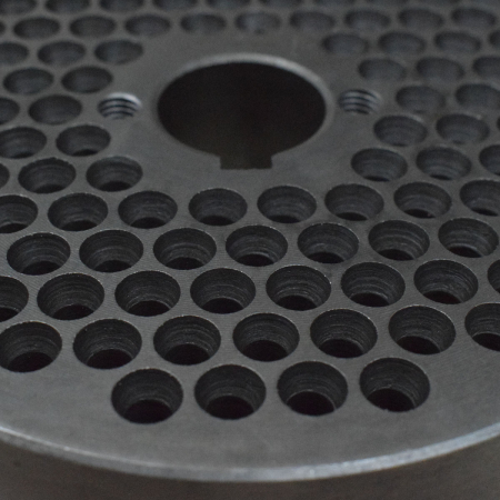 Matrita pentru granulator KL-140 cu gauri de 6 mm Ø [4]