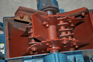 MOARA CEREALE + TOCATOR VEGETALE ( 2 IN 1 ) TEHNO MS 40-20A - fara Motor [4]