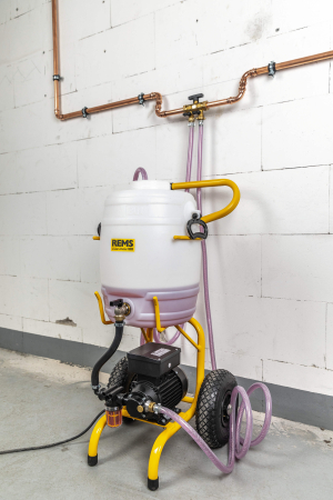 REMS 115311 R220 Solar Push I80 Pompa presiune 1000W, 27L/min, 30L [2]