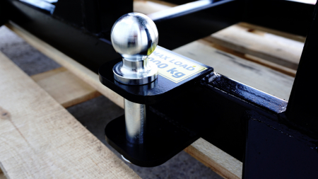 Tocator de crengi REMET R-100 PTO cu bandă 2.3 m, ∅ max. 90mm [16]