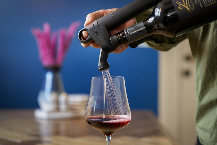 Sistemul de conservare a vinului CORAVIN® Pivot® PLUS [5]