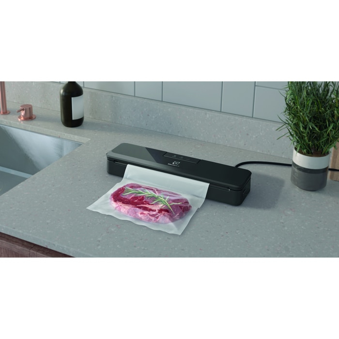 Aparat de vidat Electrolux E4VS1-4AG, 75W, 3 functii, 30 cm, set pungi incluse, gri [3]