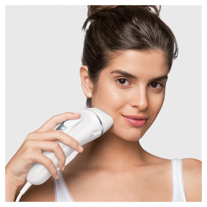 Epilator IPL Braun Silk-expert PRO 3 PL3139 Senzor automat & continuu Skin pro, 300.000 impulsuri, 3 niveluri de intensitate, 100 de impulsuri pe minut, cap de precizie, Trusa de voiaj, Aparat de ras Venus, Mini epilator facial, Alb [5]