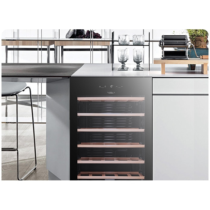 Racitor vinuri Tesla RW092M, 93 l, 34 sticle, Control electronic, Rafturi lemn, H 84.5 cm, Negru [4]