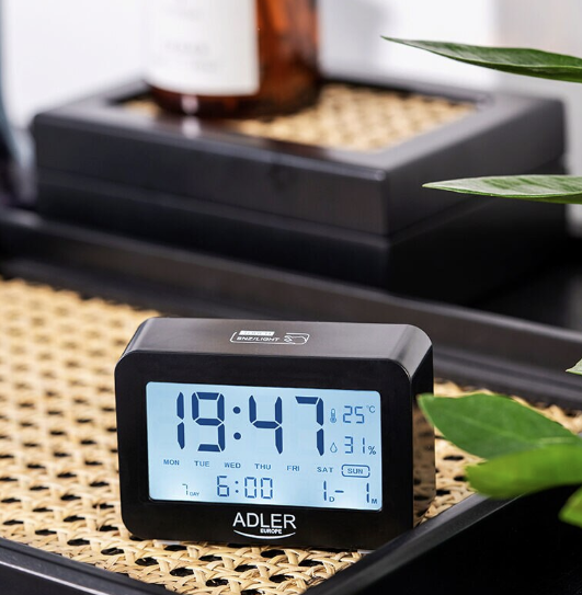 Ceas cu alarma pe baterii Adler, negru [6]