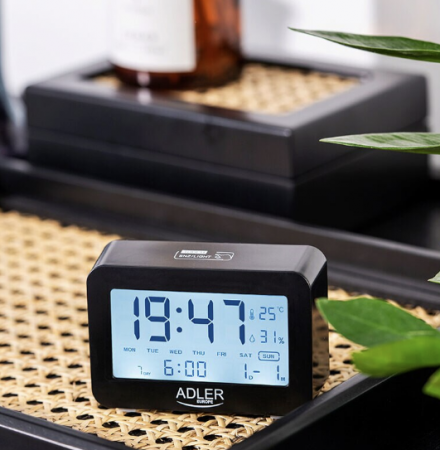 Ceas cu alarma pe baterii Adler, negru [5]