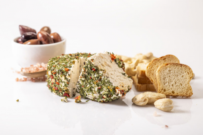 Ricotta Marmotta cu verdeturi, 150gr Rawckers [2]