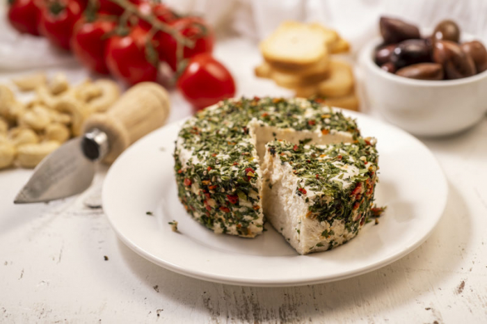 Ricotta Marmotta cu verdeturi, 150gr Rawckers [3]
