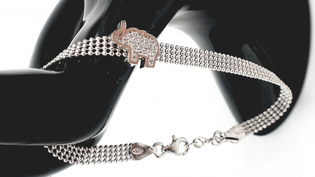 BIJUTERII ARGINT - Bratara din argint cu elefant,  decorat cu pietre Zirconia Swarovski