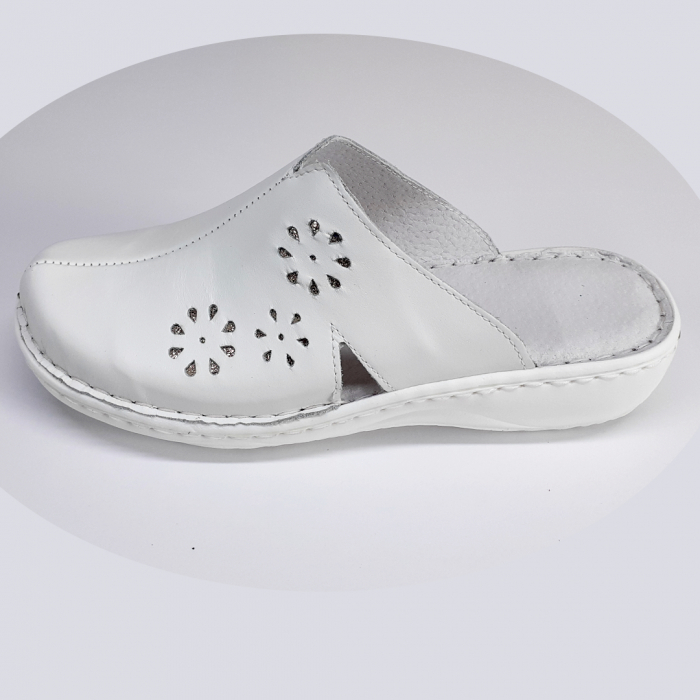 saboti dama piele inchisi in fata albi [1]