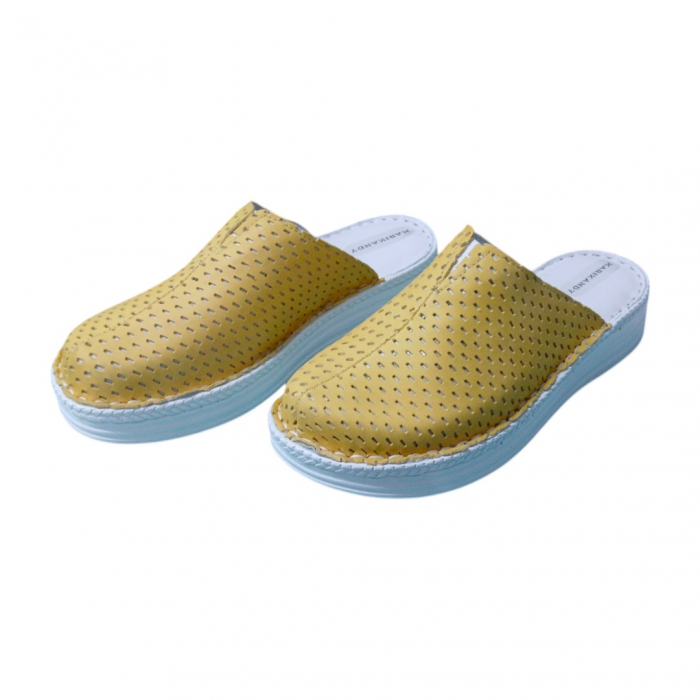 Saboti femei piele perforata 7011 galben [3]