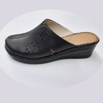 Saboti  Dama din piele hand made - Papuci medicinali dama negru