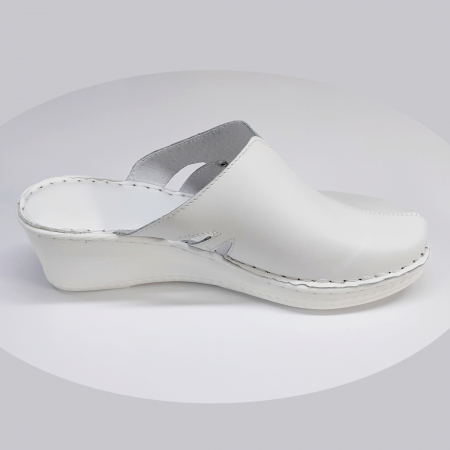 Saboti femei piele cu talpa ortopedica 5013-alb [1]