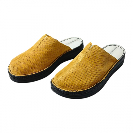 Saboti femei piele perforata 7011 mustariu [2]