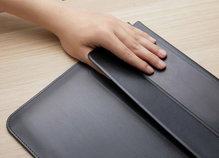 HyperShield Stand & Go Laptop Sleeve, MacBook Pro/Air 13"/14" Black [3]