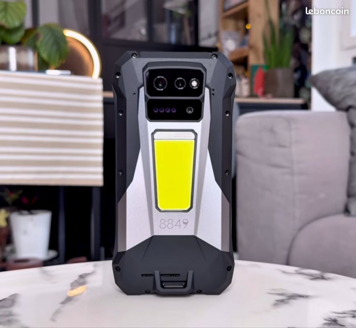 Telefon mobil UNIHERTZ 8849 Tank X, 5G, Proiector video DLP, Vedere nocturnă, 6.78″ FHD+ 120Hz, 50MP, 32GB RAM (16GB+16GB extensibili), 512GB ROM, Android 14, Dimensity 8200, 17600mAh, 120W, Dual SIM [10]